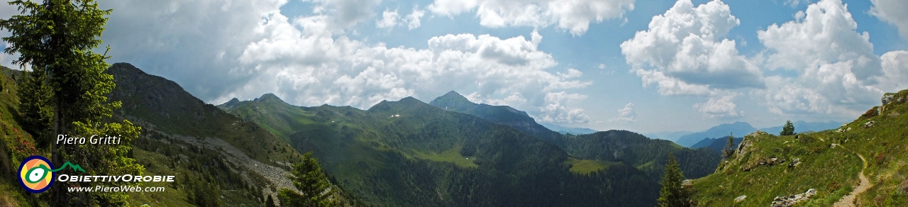 39 Panoramica verso Siltri e Cavallo....jpg